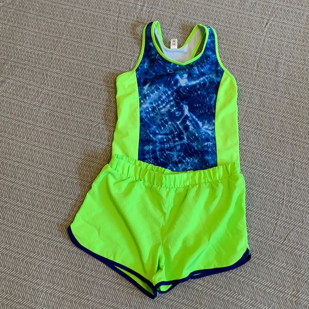 two pieces swimming suit